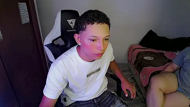 Snapshot of Exotic_big_ chatting on 04-02-26, 03:46 Exotic big online show from 04-02-26, 03:46