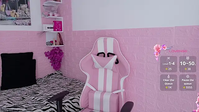 Sophi Sweet11 online show from 05-05-26, 01:14