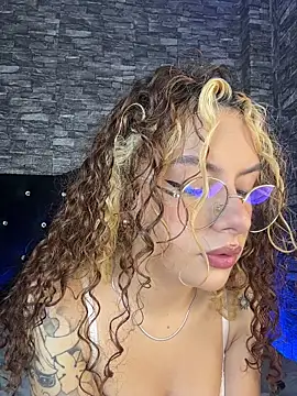 Amber-fire online show from 04-22-26, 11:17