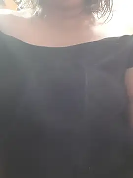 Amalianoir online show from 04-12-26, 08:01