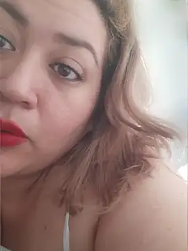 Amalianoir online show from 04-13-26, 02:32