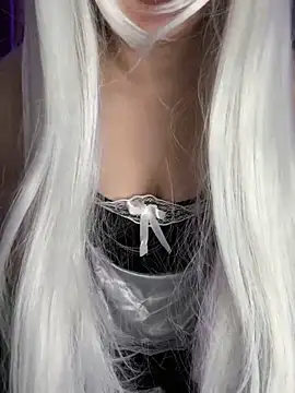 Nier 2 0 online show from 04-15-26, 04:33