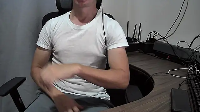 joven322 online show from 04-28-26, 11:20