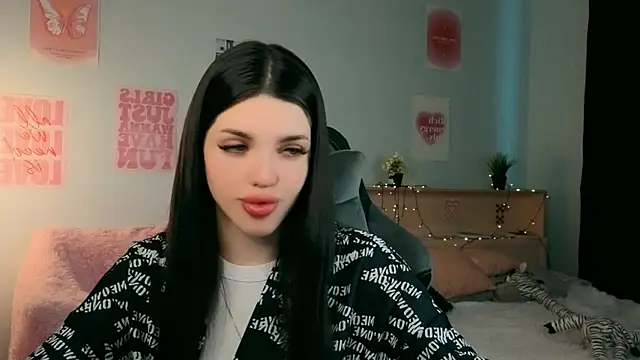 molly rettyy online show from 05-07-26, 04:28