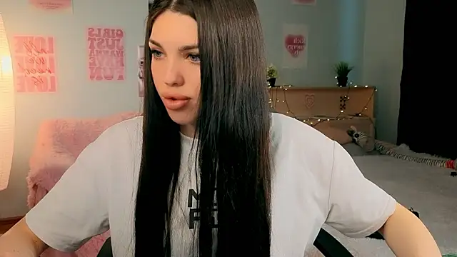 Snapshot of molly_rettyy chatting on 03-30-26, 04:47 molly rettyy online show from 03-30-26, 04:47