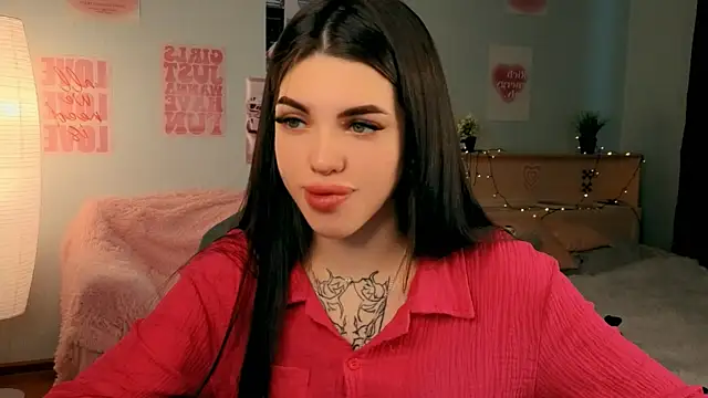 molly rettyy online show from 04-25-26, 03:53