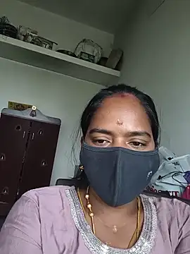 Snapshot of Tamil_Sangeetha chatting on 05-13-26, 09:27 Tamil Sangeetha online show from 05-13-26, 09:27