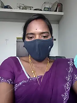Snapshot of Tamil_Sangeetha chatting on 04-20-26, 12:30 Tamil Sangeetha online show from 04-20-26, 12:30