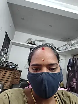 Snapshot of Tamil_Sangeetha chatting on 04-28-26, 12:42 Tamil Sangeetha online show from 04-28-26, 12:42