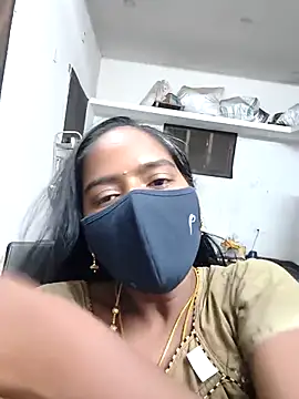 Snapshot of Tamil_Sangeetha chatting on 04-23-26, 01:46 Tamil Sangeetha online show from 04-23-26, 01:46