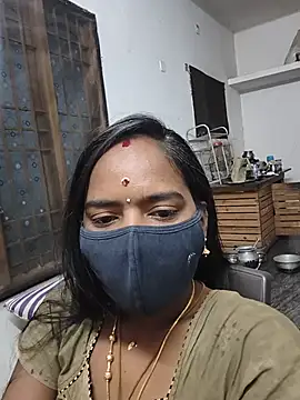 Snapshot of Tamil_Sangeetha chatting on 05-15-26, 12:30 Tamil Sangeetha online show from 05-15-26, 12:30