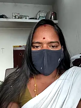 Snapshot of Tamil_Sangeetha chatting on 04-12-26, 01:53 Tamil Sangeetha online show from 04-12-26, 01:53