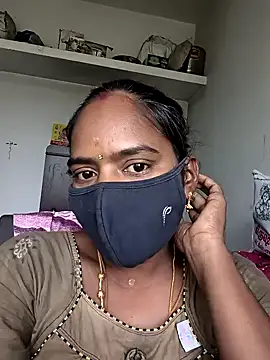 Snapshot of Tamil_Sangeetha chatting on 04-28-26, 06:07 Tamil Sangeetha online show from 04-28-26, 06:07