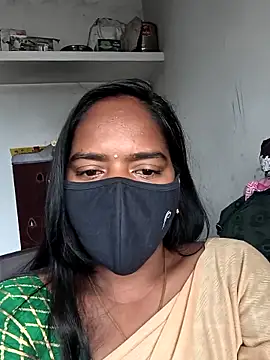 Snapshot of Tamil_Sangeetha chatting on 04-10-26, 03:02 Tamil Sangeetha online show from 04-10-26, 03:02