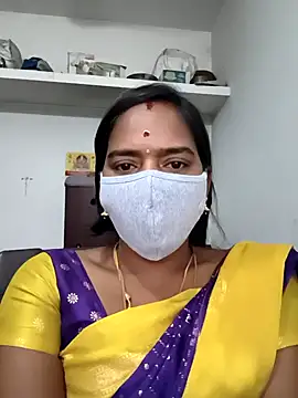 Snapshot of Tamil_Sangeetha chatting on 05-05-26, 12:57 Tamil Sangeetha online show from 05-05-26, 12:57