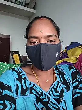 Snapshot of Tamil_Sangeetha chatting on 05-16-26, 01:04 Tamil Sangeetha online show from 05-16-26, 01:04