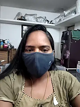 Snapshot of Tamil_Sangeetha chatting on 04-17-26, 12:35 Tamil Sangeetha online show from 04-17-26, 12:35