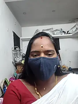 Snapshot of Tamil_Sangeetha chatting on 04-25-26, 11:13 Tamil Sangeetha online show from 04-25-26, 11:13