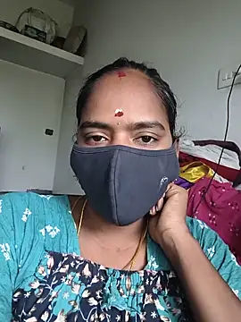 Snapshot of Tamil_Sangeetha chatting on 05-14-26, 04:09 Tamil Sangeetha online show from 05-14-26, 04:09