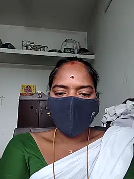 Snapshot of Tamil_Sangeetha chatting on 05-01-26, 02:05 Tamil Sangeetha online show from 05-01-26, 02:05