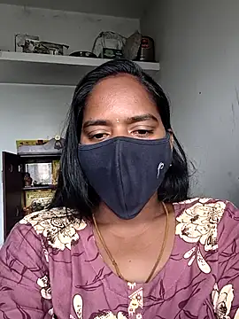 Snapshot of Tamil_Sangeetha chatting on 04-16-26, 03:18 Tamil Sangeetha online show from 04-16-26, 03:18