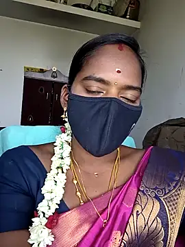 Snapshot of Tamil_Sangeetha chatting on 04-22-26, 06:42 Tamil Sangeetha online show from 04-22-26, 06:42