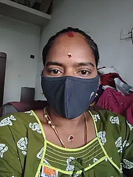Snapshot of Tamil_Sangeetha chatting on 05-18-26, 12:33 Tamil Sangeetha online show from 05-18-26, 12:33