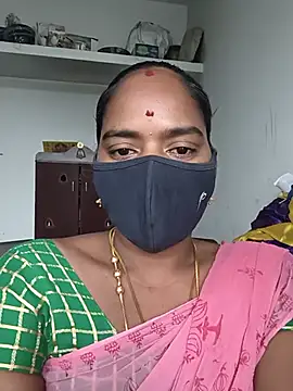 Snapshot of Tamil_Sangeetha chatting on 05-17-26, 02:11 Tamil Sangeetha online show from 05-17-26, 02:11