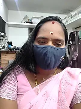 Snapshot of Tamil_Sangeetha chatting on 05-02-26, 04:01 Tamil Sangeetha online show from 05-02-26, 04:01