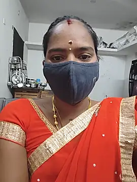 Snapshot of Tamil_Sangeetha chatting on 05-08-26, 11:41 Tamil Sangeetha online show from 05-08-26, 11:41