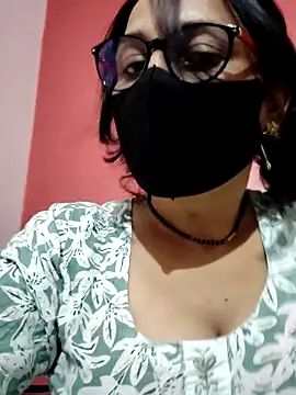 Snapshot of purvi46 chatting on 03-31-26, 12:18 purvi46 online show from 03-31-26, 12:18