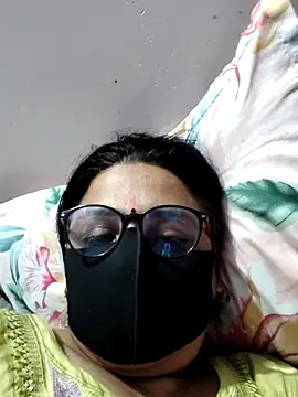 Snapshot of purvi46 chatting on 05-04-26, 04:43 purvi46 online show from 05-04-26, 04:43