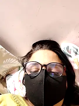 Snapshot of purvi46 chatting on 04-11-26, 04:21 purvi46 online show from 04-11-26, 04:21