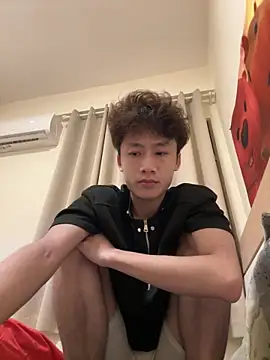 sexyboy-3525 online show from 04-14-26, 11:04