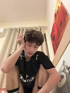 sexyboy-3525 online show from 05-14-26, 07:27