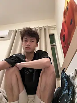 sexyboy-3525 online show from 04-04-26, 02:45
