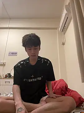 Snapshot of sexyboy-3525 chatting on 07-01-26, 04:46 sexyboy-3525 online show from 07-01-26, 04:46