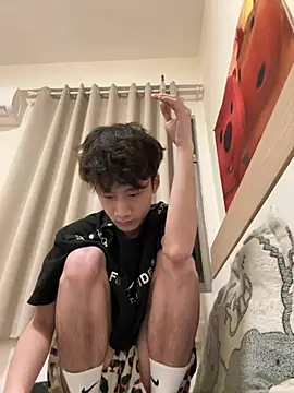 Snapshot of sexyboy-3525 chatting on 06-23-26, 01:53 sexyboy-3525 online show from 06-23-26, 01:53