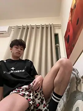 Snapshot of sexyboy-3525 chatting on 06-24-26, 03:21 sexyboy-3525 online show from 06-24-26, 03:21