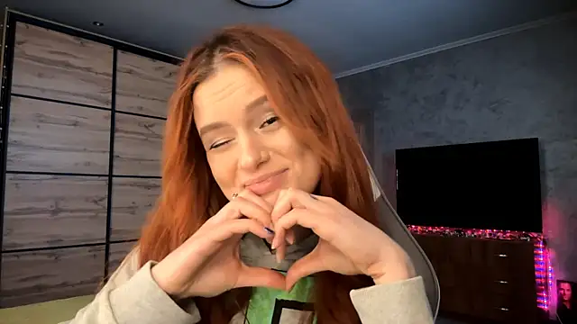 FoxyEmma online show from 04-05-26, 03:08