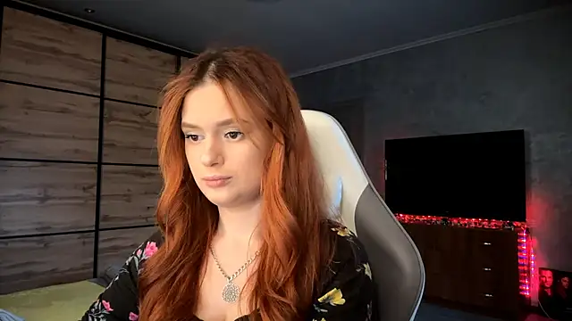 FoxyEmma online show from 04-08-26, 03:13