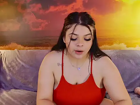 MadyMoan online show from 04-15-26, 05:46