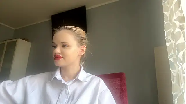 Snapshot of NikaFoster chatting on 04-04-26, 10:22 NikaFoster online show from 04-04-26, 10:22