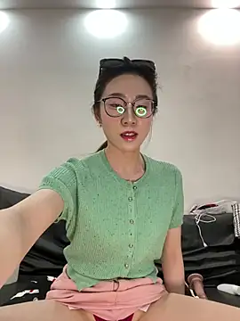 Snapshot of meimeibuguai chatting on 06-03-26, 04:01 meimeibuguai online show from 06-03-26, 04:01