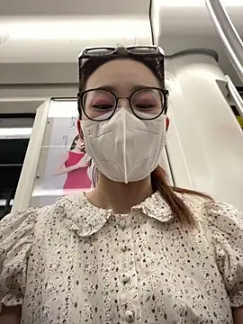 Snapshot of meimeibuguai chatting on 06-17-26, 11:42 meimeibuguai online show from 06-17-26, 11:42
