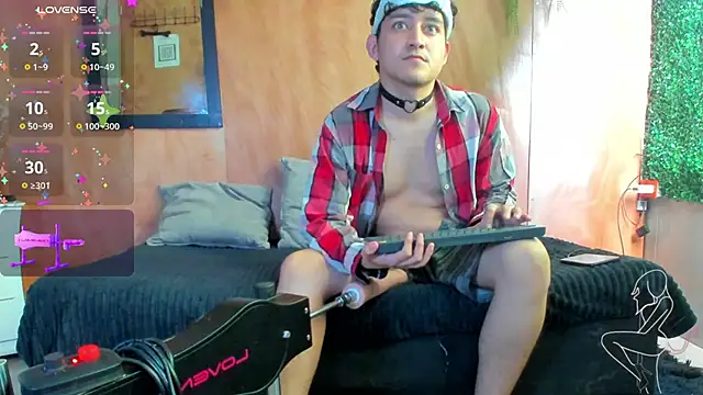 eros fangs online show from 04-12-26, 08:45