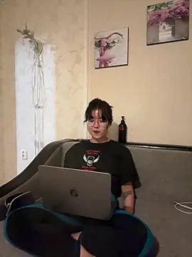 Z Milll online show from 06-07-26, 04:12
