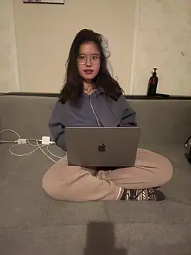 Z Milll online show from 05-11-26, 06:05