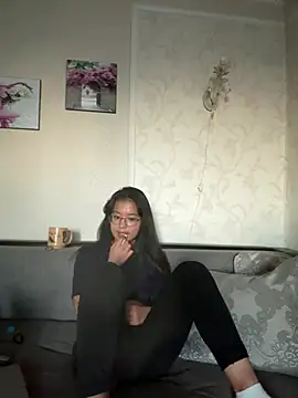 Z Milll online show from 06-30-26, 03:12