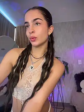 EmmaVonn online show from 04-20-26, 07:37